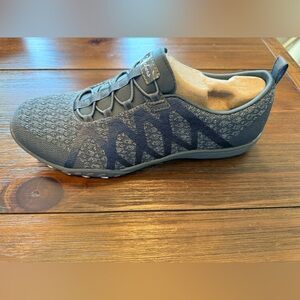 Skechers Women’s Gray Sneakers